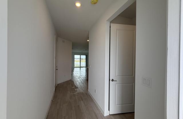 3772 Harborside Avenue Gallery 3