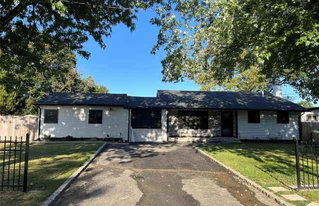 1553 Potter Boulevard photos photos