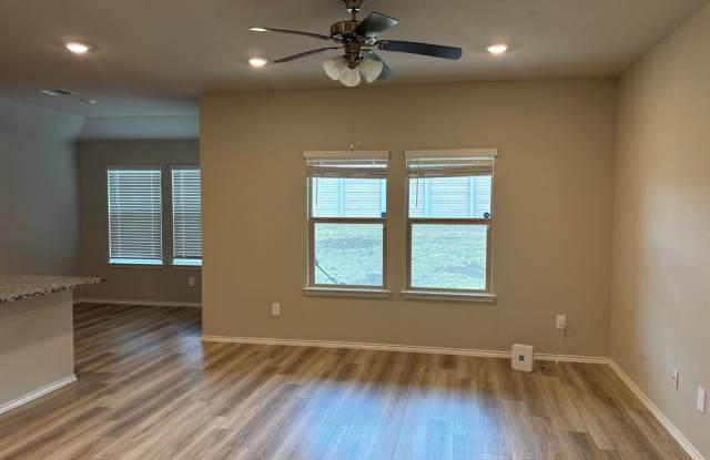 Charming 3BR House in Copperas Cove Gallery 4