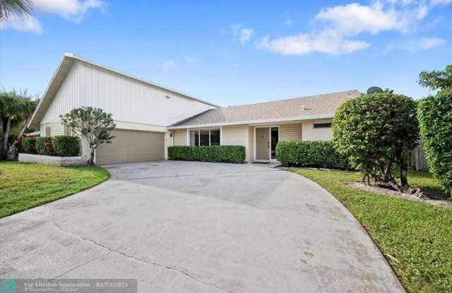 12092 Sugar Pine Trl - 12092 Sugar Pine Trail, Wellington, FL 33414