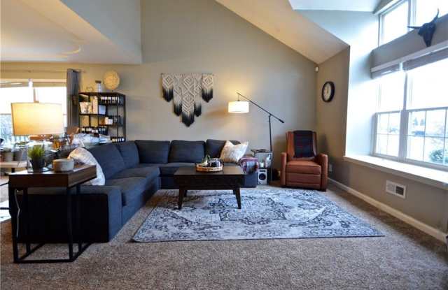 6233 Twyckenham Drive Gallery 3