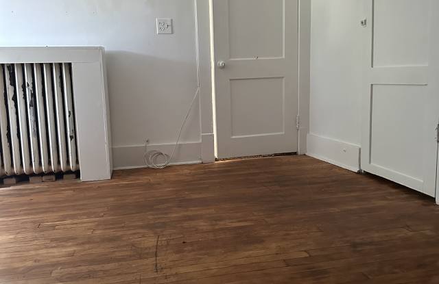 239 Ashland Ave Gallery 4