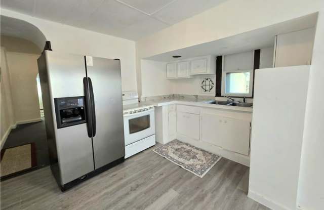 625 E South St photos photos 625 E South St photos photos