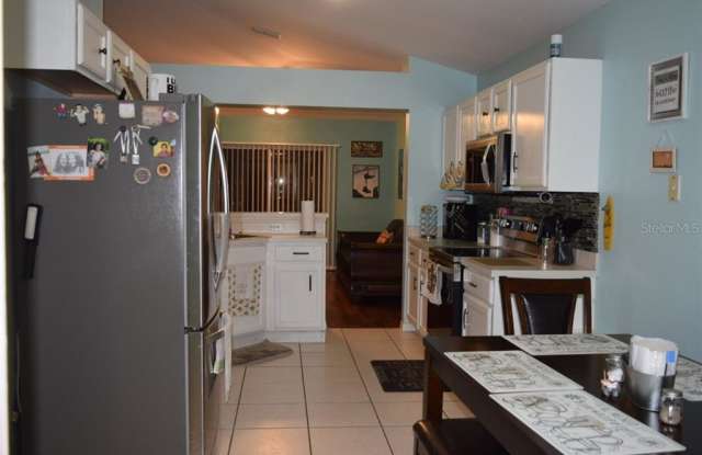 587 DOE COVE PLACE Gallery 3