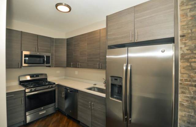 2230 Sawyer Gallery 2