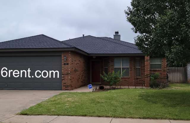 3/2/2 in South Pointe with Lots of Features Gallery 1