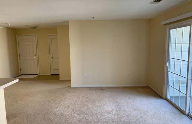 110 LIONHEART Lane Gallery 3