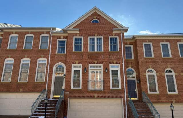 8027 KIDWELL TOWN COURT - 8027 Kidwell Town Court, Tysons Corner, VA 22182