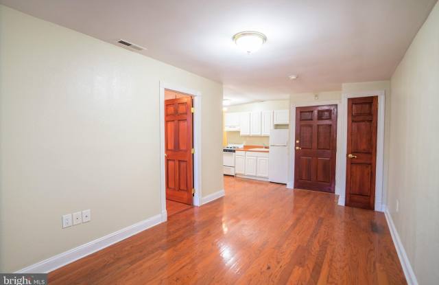 1124 E PASSYUNK AVENUE photos photos