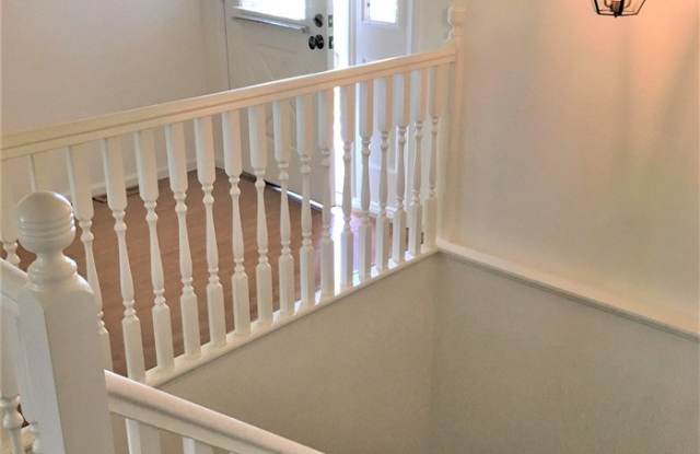 6091 East Hinsdale Avenue Gallery 3
