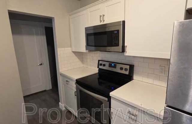 136 S 900 E photos photos