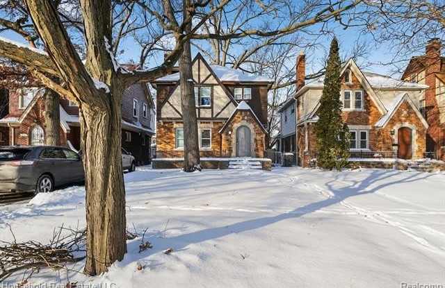 16233 La Salle Avenue photos photos