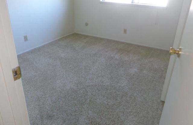 2 Bedroom Condo Gallery 1