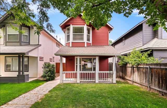 Boise Living at Its Best, A Stylish 3 Bed Home Near BSU, Downtown & the Greenbelt! photos photos
