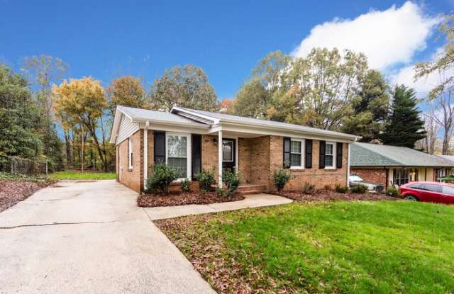 5420 Larewood Drive photos photos