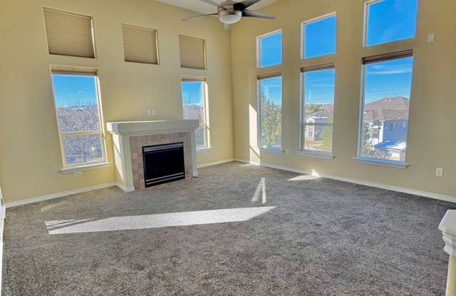 Penthouse-Style 3-Bedroom Condo Steps from RTD with Mountain Views!! Available Now!! photos photos
