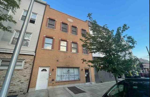 836 BROADWAY photos photos