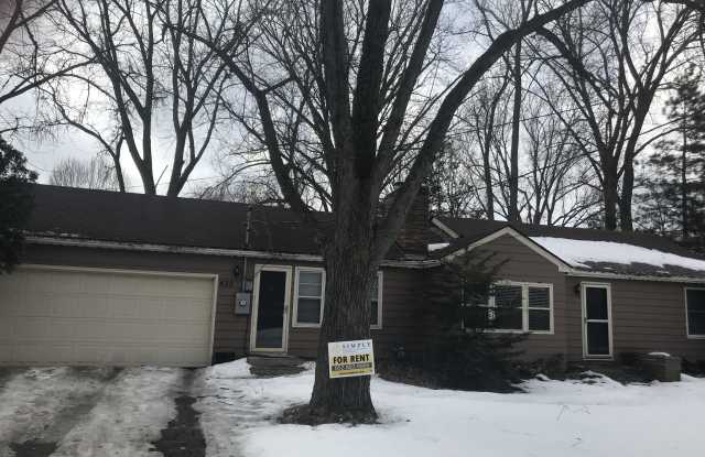 435 Niagara Lane N - 435 Niagara Lane North, Plymouth, MN 55447
