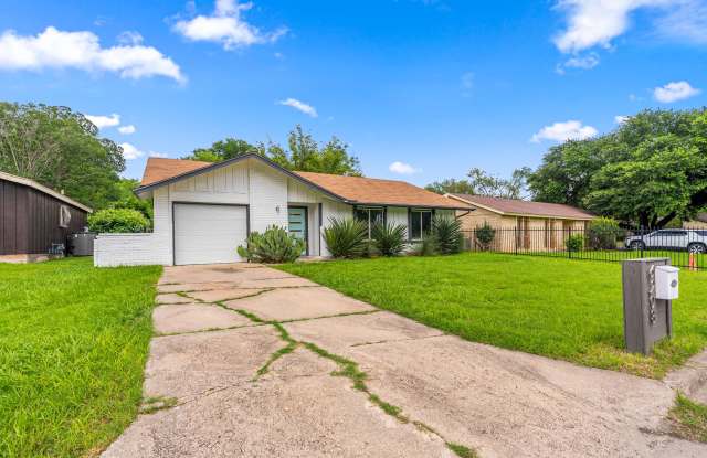 Beautiful 3 bedroom, 2 bathroom home in East Austin!!! photos photos