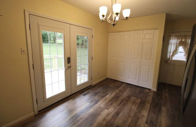 12 King Arthur Pl photos photos