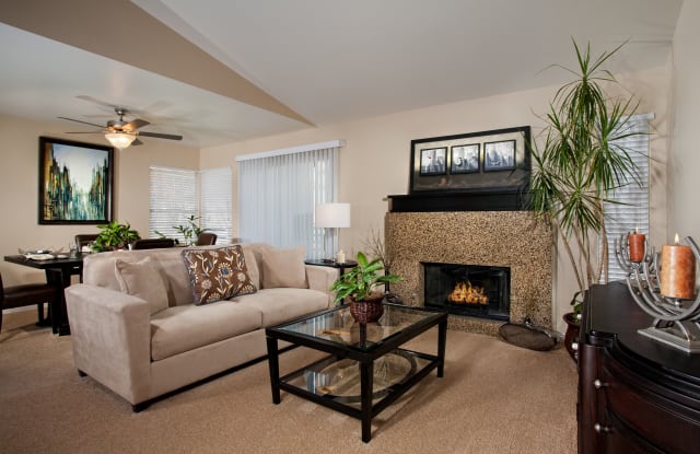 Del Mar Apartments Gallery 3