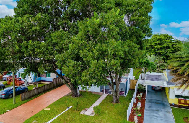 2531 Sherman St photos photos