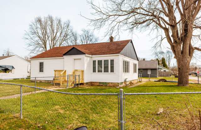 3126 South Pershing Drive photos photos