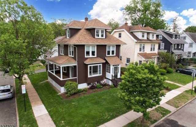 27 Morse Ave photos photos
