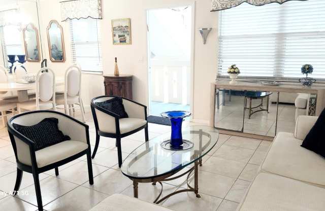 2067 AINSLIE D Drive Gallery 3