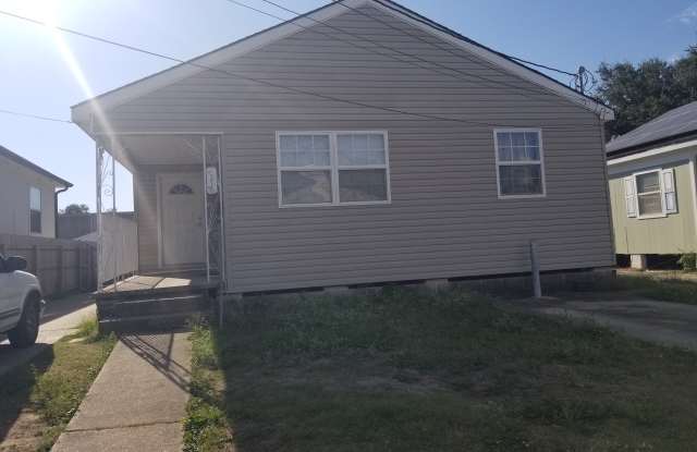 5316 Warrington Drive Gallery 1