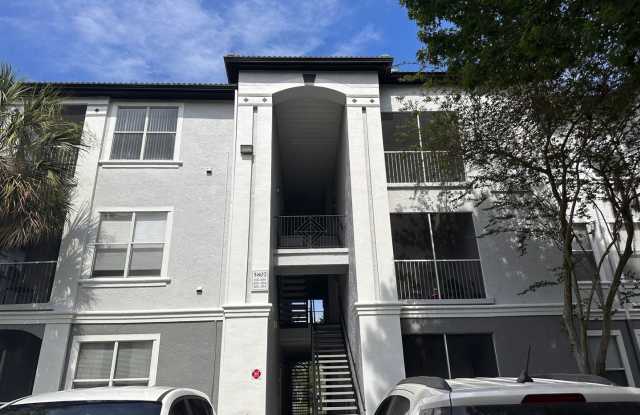 Allegro Palms-Riverview: Waterview, 1 bed/1 bath on 2nd FL AVAILABLE NOW! - 5807 Legacy Crescent Place, Riverview, FL 33578