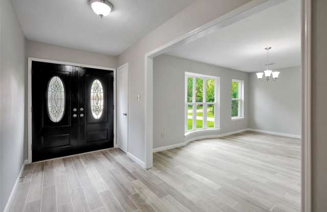 14719 Cedar Point Drive Gallery 2