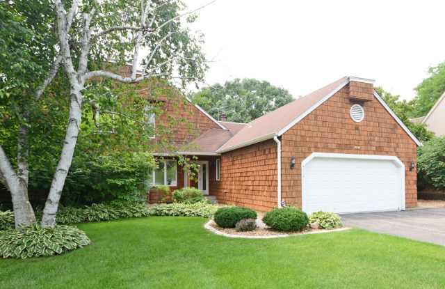 Available NOW! Executive Luxury Living in This Spacious Twin Home!! - 4724 Temple Road, Minnetonka, MN 55345