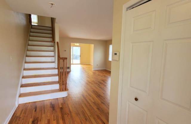 11 Lake View Boulevard Gallery 2