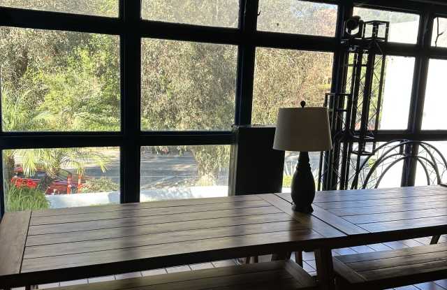 547 Gayley Avenue - 11 Gallery 4