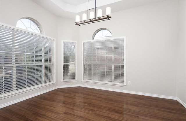 2905 Cheverny Drive Gallery 4