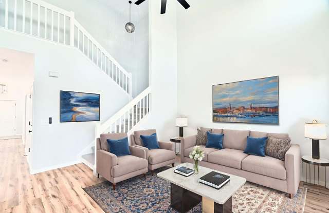 Modern Comfort Meets Nature! Gallery 1