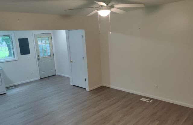 1131 Rambling Road Gallery 4