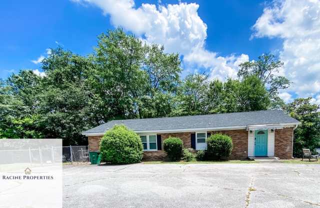 Come See This Updated Home in Clinton! photos photos