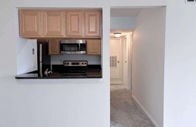 5823-S ROYAL RIDGE Drive Gallery 3