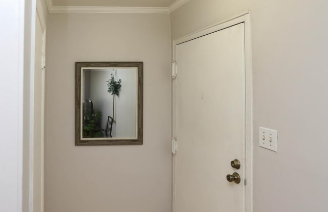8877 TAMEBIRD COURT Gallery 2