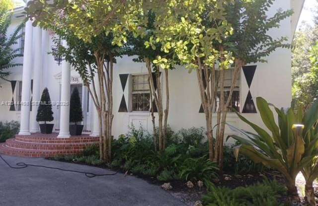 2828 Segovia St th 1, Coral Gables, FL 33134 Gallery 4