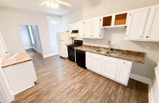 Spacious 3 bedroom 1 bathroom home!! - 3737 Pennsylvania Avenue, St. Louis, MO 63118