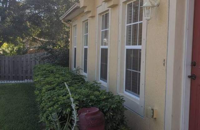 490 Consolata Ave. NW, Gallery 3