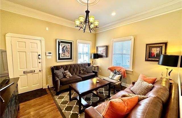 3108 BURGUNDY Street Gallery 4
