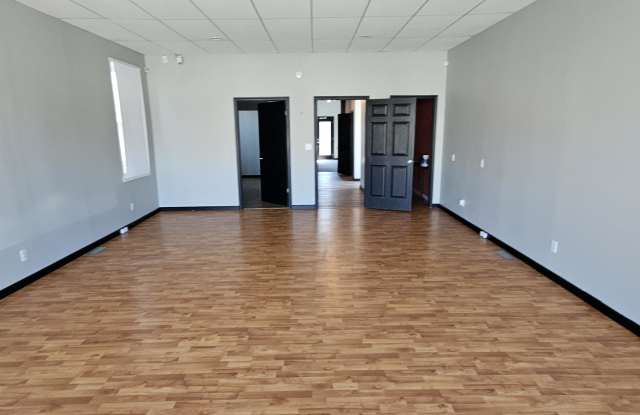 602 West Burlington Avenue Gallery 2