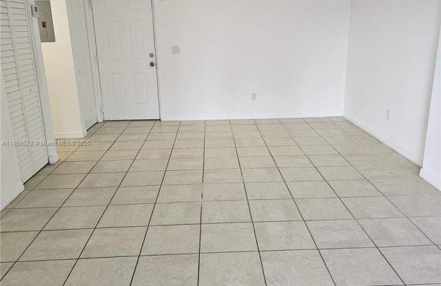 8240 SW 210th St photos photos