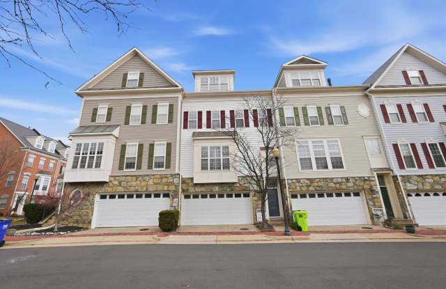 Gorgeous 4-level Mt. Vernon model located in sought-after Cameron Station. photos photos