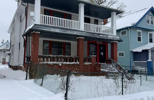 9426 Dickens Ave photos photos