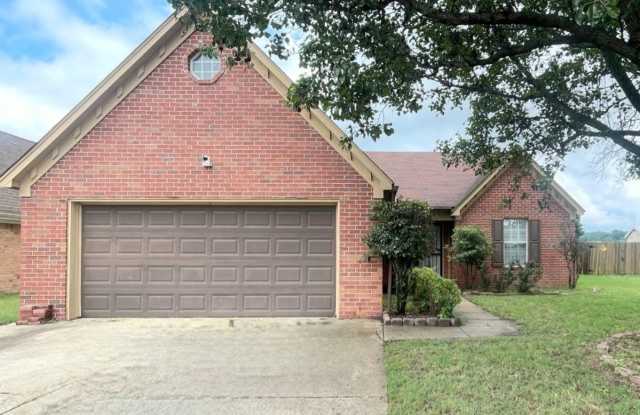 Adorable home, close to the casinos! Country living! photos photos